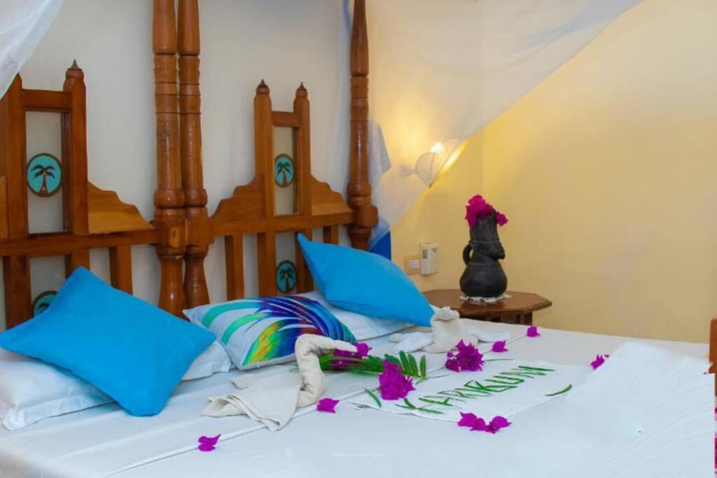 Tembo Beach Cottage Malindi Ngoại thất bức ảnh